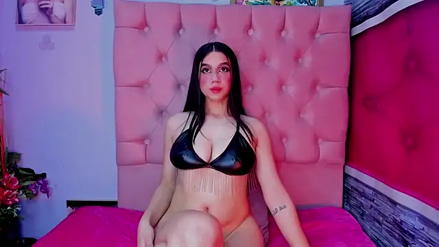 Megan Luxe online show from 29, 11, 2025