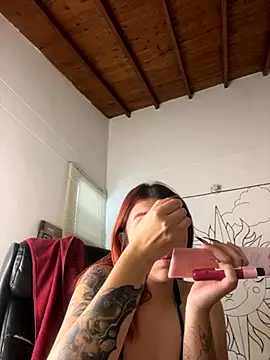 Paulina-Wells online show from 27, 10, 2025