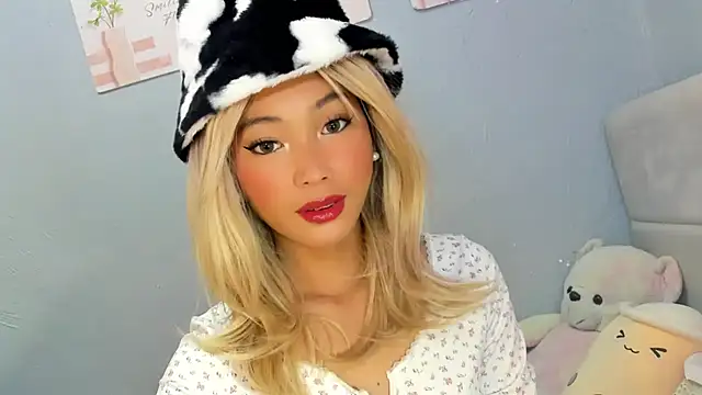 Snapshot of Anne_the_virgin chatting on 29, 10, 2025 Anne the virgin online show from 29, 10, 2025