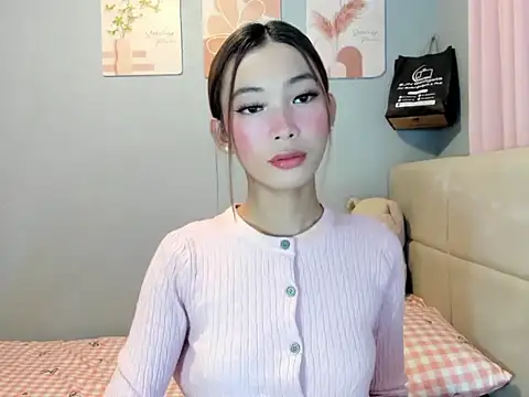 Snapshot of Anne_the_virgin chatting on 7, 4, 2026 Anne the virgin online show from 7, 4, 2026