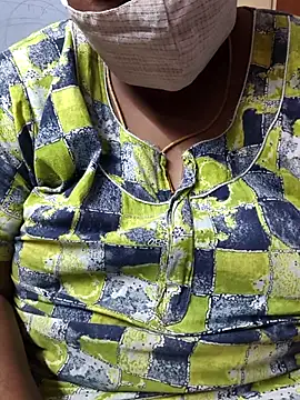 Snapshot of TAMIL_ELAKKIYA chatting on 21, 11, 2025 TAMIL ELAKKIYA online show from 21, 11, 2025