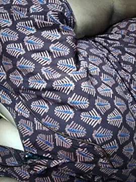 Snapshot of TAMIL_ELAKKIYA chatting on 23, 11, 2025 TAMIL ELAKKIYA online show from 23, 11, 2025