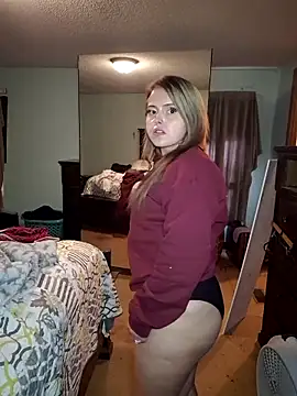 JuicyExxxperience online show from 18, 11, 2025