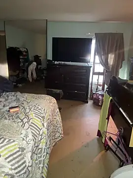 JuicyExxxperience online show from 15, 12, 2025