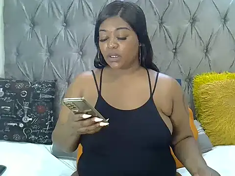 BigAssjuicy26 online show from 6, 11, 2025