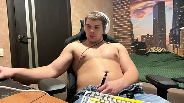 Snapshot of MusclePhantom chatting on 9, 3, 2026 MusclePhantom online show from 9, 3, 2026