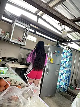 Lali HOtt online show from 1, 4, 2026