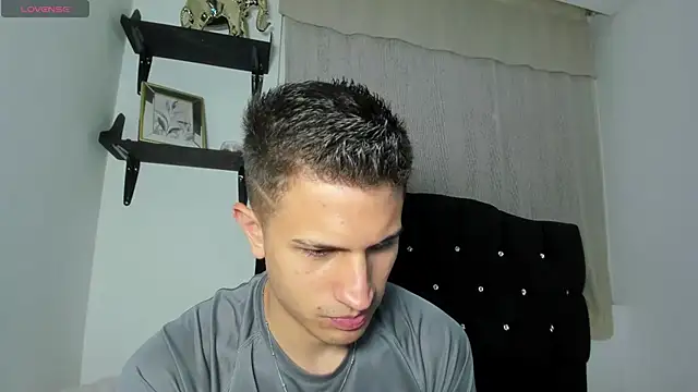 Snapshot of kevin_ahss chatting on 29, 5, 2026 kevin ahss online show from 29, 5, 2026