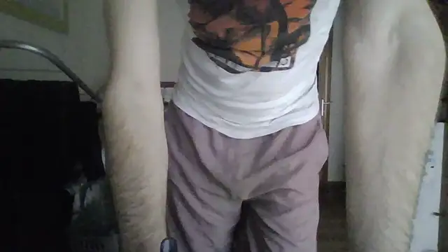 Snapshot of XLBarehengst chatting on 17, 12, 2025 XLBarehengst online show from 17, 12, 2025