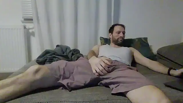 Snapshot of XLBarehengst chatting on 22, 12, 2025 XLBarehengst online show from 22, 12, 2025