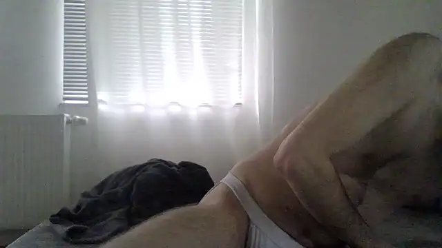 Snapshot of XLBarehengst chatting on 17, 2, 2026 XLBarehengst online show from 17, 2, 2026