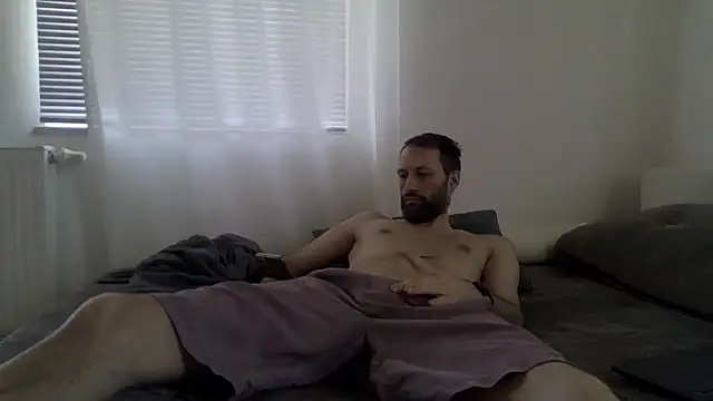 Snapshot of XLBarehengst chatting on 6, 3, 2026 XLBarehengst online show from 6, 3, 2026