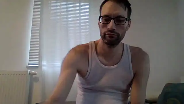 Snapshot of XLBarehengst chatting on 14, 3, 2026 XLBarehengst online show from 14, 3, 2026