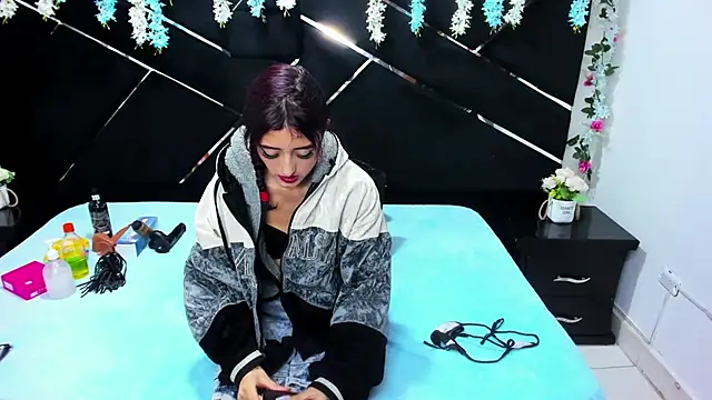  Maleja 19  online show from 6, 11, 2025