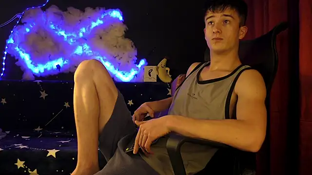 Snapshot of SirReed chatting on 26, 11, 2025 SirReed online show from 26, 11, 2025