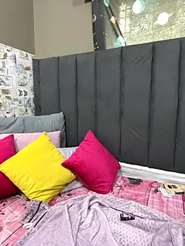 Dirtydaisyxx25 online show from 25, 11, 2025