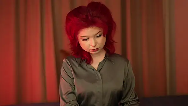 Stella Vanila online show from 6, 11, 2025