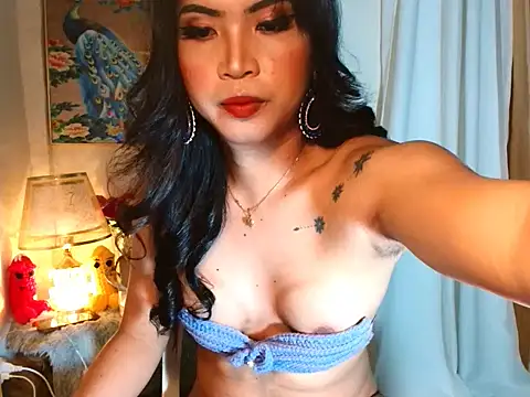 Gwensweetcum online show from 3, 2, 2026