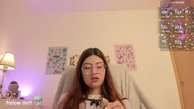 Snapshot of emily_uwu0 chatting on 23, 7, 2026 emily uwu0 online show from 23, 7, 2026