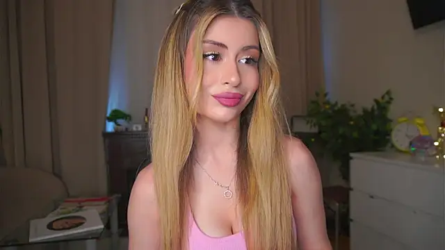 Snapshot of GeorginaHarn chatting on 24, 5, 2026 GeorginaHarn online show from 24, 5, 2026