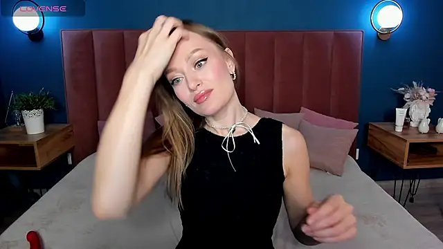 EvelynPoole online show from 30, 11, 2025