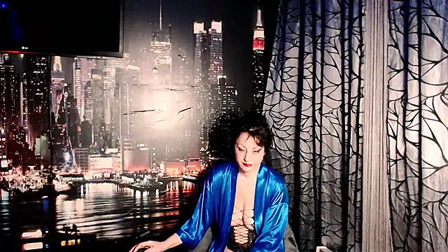 Snapshot of AMOURSWEET2025 chatting on 12, 11, 2025 AMOURSWEET2025 online show from 12, 11, 2025