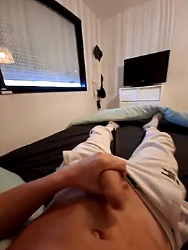 Yoaannn online show from 28, 10, 2025