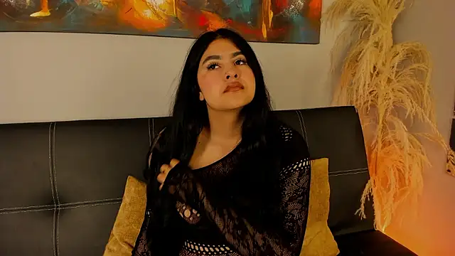 Emma  clark  online show from 16, 2, 2026