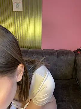 Snapshot of PrettyAmber chatting on 1, 2, 2026 PrettyAmber online show from 1, 2, 2026