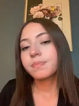 Snapshot of PrettyAmber chatting on 23, 4, 2026 PrettyAmber online show from 23, 4, 2026