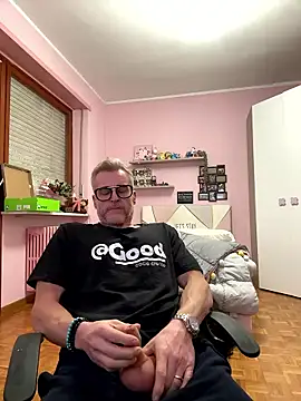 Snapshot of Axl_hot chatting on 11, 1, 2026 Axl hot online show from 11, 1, 2026