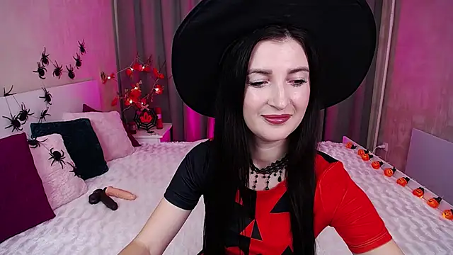 EvelinCuper online show from 31, 10, 2025