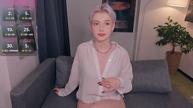 Snapshot of OdelynaAsp chatting on 5, 10, 2025 OdelynaAsp online show from 5, 10, 2025