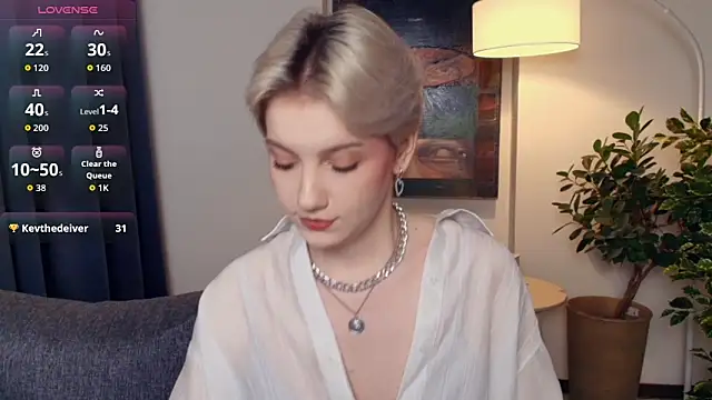 Snapshot of OdelynaAsp chatting on 28, 11, 2025 OdelynaAsp online show from 28, 11, 2025