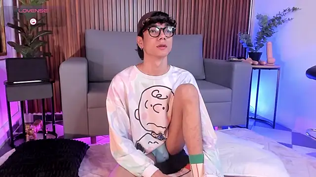 Snapshot of Phillicious__ chatting on 18, 2, 2026 Phillicious online show from 18, 2, 2026