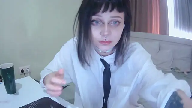 SineKiraReal online show from 19, 9, 2025