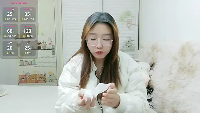 Snapshot of sisi-maiden chatting on 9, 1, 2026 sisi-maiden online show from 9, 1, 2026