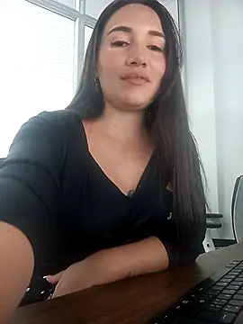 xxx Alice  online show from 28, 9, 2025