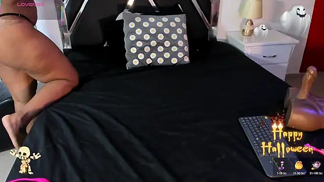 Michelle Lewis  online show from 31, 10, 2025