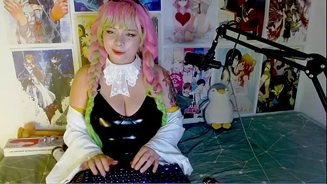 Snapshot of Lil-La chatting on 29, 11, 2025 Lil-La online show from 29, 11, 2025