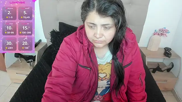 TifanyAmazinng online show from 24, 9, 2025