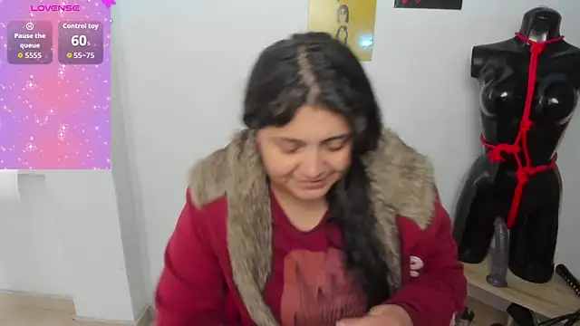 TifanyAmazinng online show from 29, 9, 2025