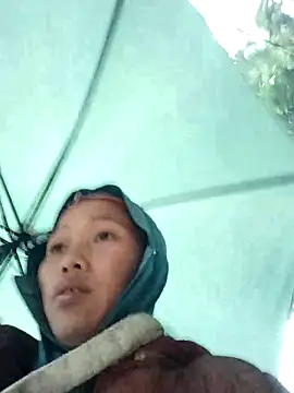 Snapshot of PhamPm70 chatting on 2, 11, 2025 PhamPm70 online show from 2, 11, 2025