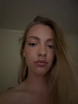 blondebaddi online show from 22, 10, 2025