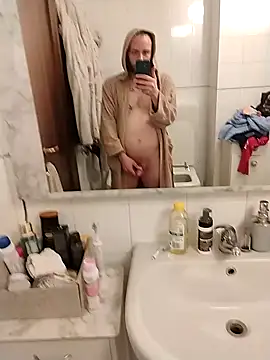 Snapshot of Baldassarre1990 chatting on 9, 1, 2026 Baldassarre1990 online show from 9, 1, 2026