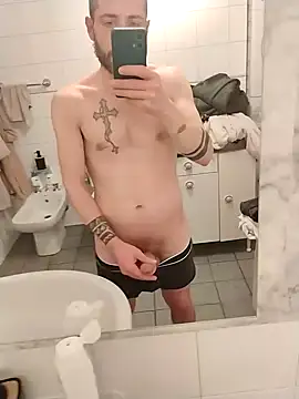 Snapshot of Baldassarre1990 chatting on 4, 3, 2026 Baldassarre1990 online show from 4, 3, 2026