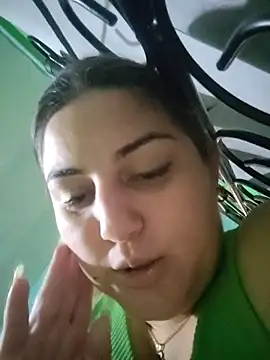 Snapshot of barbielamaravilla11 chatting on 12, 11, 2025 barbielamaravilla11 online show from 12, 11, 2025