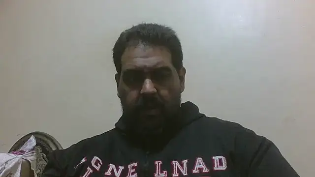 Snapshot of elpoop7305 chatting on 13, 12, 2025 elpoop7305 online show from 13, 12, 2025