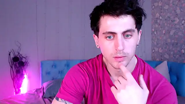 Snapshot of Oscar_Miller_ chatting on 14, 3, 2026 Oscar Miller online show from 14, 3, 2026