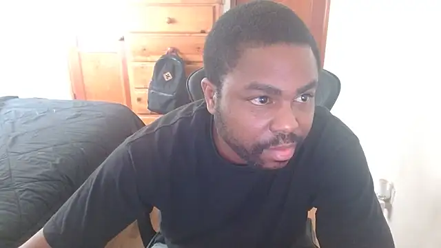 Snapshot of Breadwinnah chatting on 31, 10, 2025 Breadwinnah online show from 31, 10, 2025